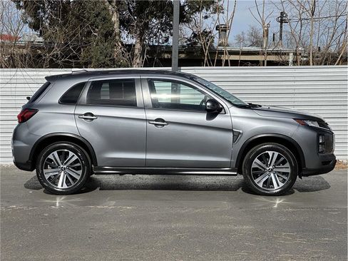 Used 2024 Mitsubishi Outlander Sport AWD image 9