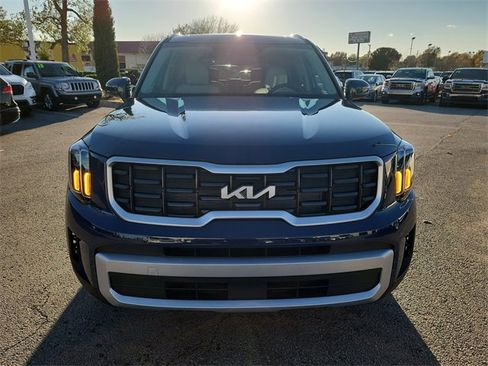 New 2025 Kia Telluride S image 9