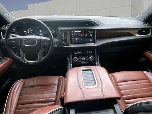 Used 2023 GMC Yukon Denali Ultimate AWD/4WD image 14