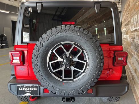 New 2026 Jeep Wrangler Unlimited Rubicon AWD/4WD image 25