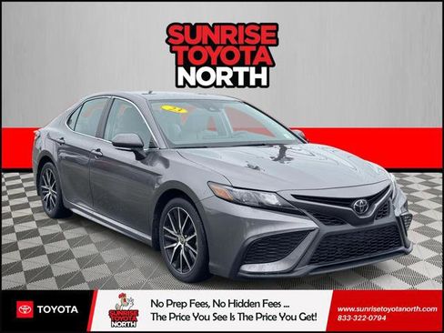Certified 2023 Toyota Camry SE image 1