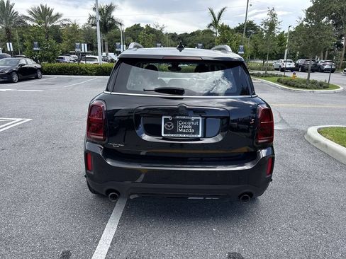 Used 2022 MINI Cooper Countryman S w/ Premium Package FWD image 2