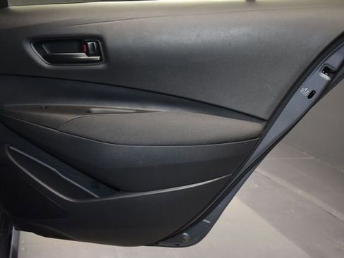 Used 2025 Toyota Corolla LE FWD image 14