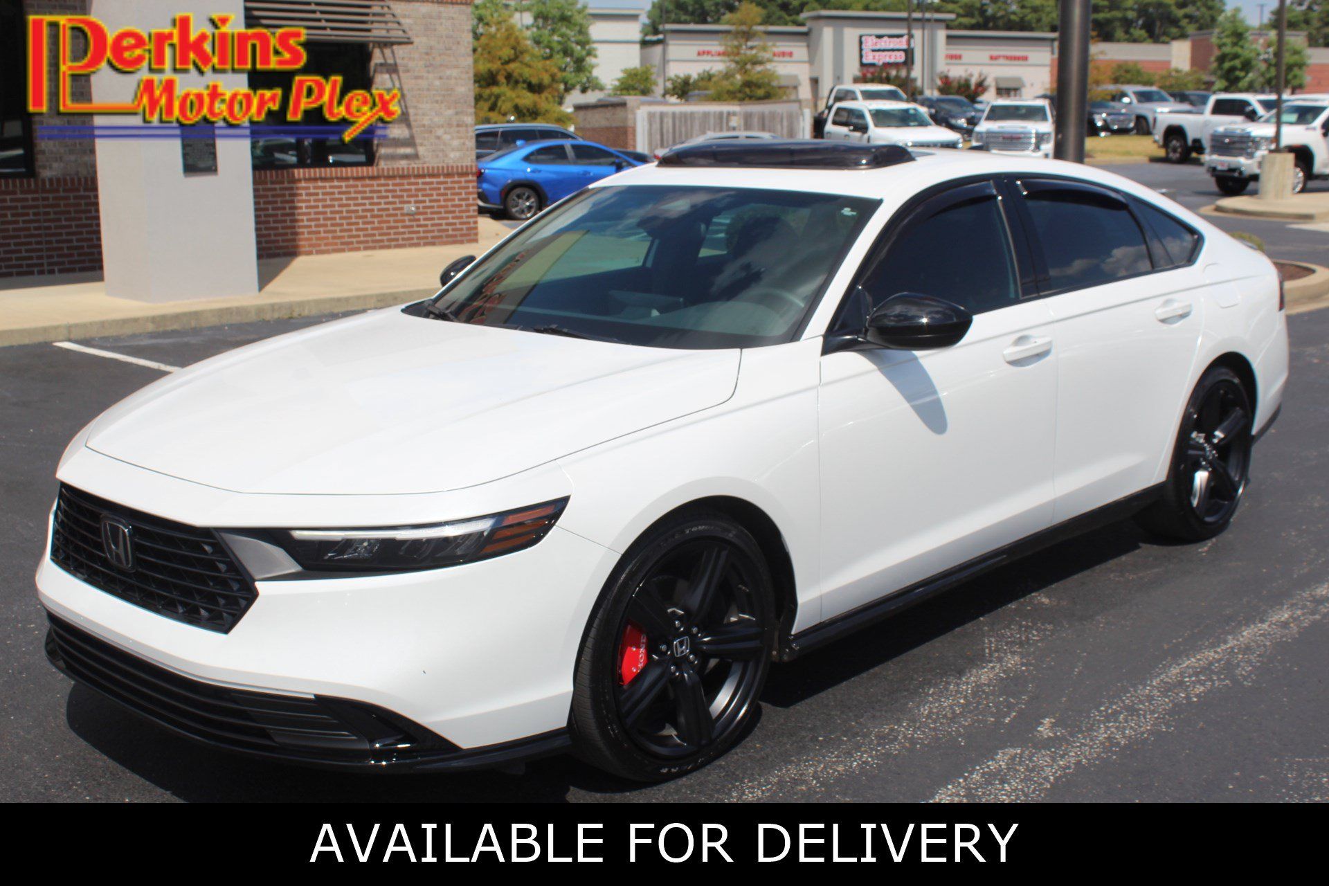 Used 2025 Honda Accord Sport image 1