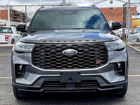 Used 2026 Ford Explorer ST w/ Sun And Sound Package AWD/4WD image 2