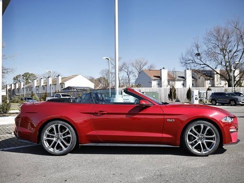 Used 2021 Ford Mustang GT Premium w/ Equipment Group 401A image 5