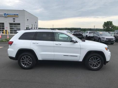 Certified 2020 Jeep Grand Cherokee Limited AWD/4WD image 2