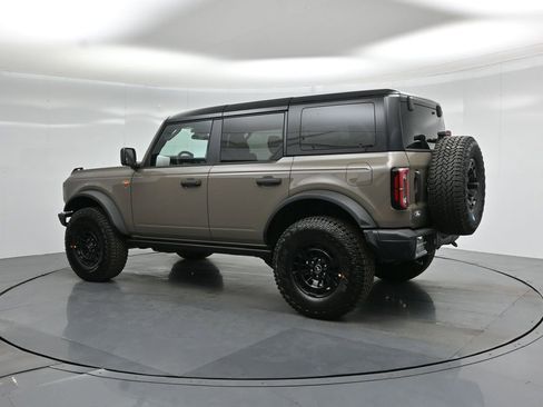 New 2026 Ford Bronco Badlands image 6