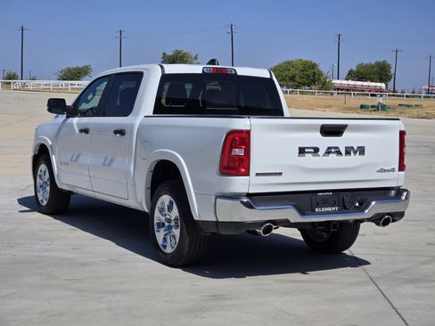 New 2026 RAM 1500 Big Horn AWD/4WD image 4