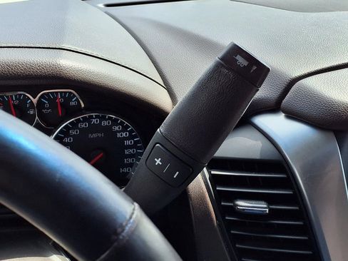 Used 2015 Chevrolet Suburban LTZ image 18