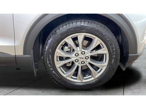 Used 2021 Ford Explorer XLT AWD/4WD image 21