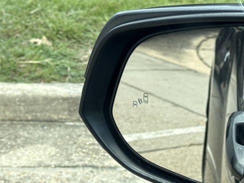 Used 2022 Toyota Highlander Platinum image 21