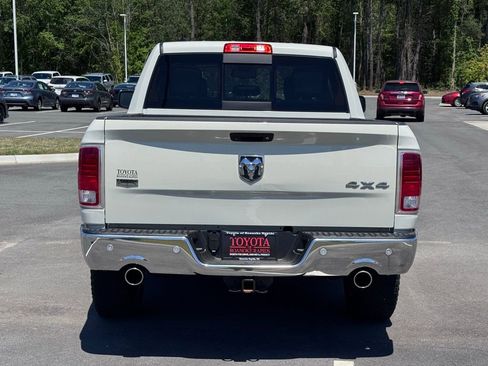 Used 2018 RAM 1500 Laramie w/ Convenience Group AWD/4WD image 5
