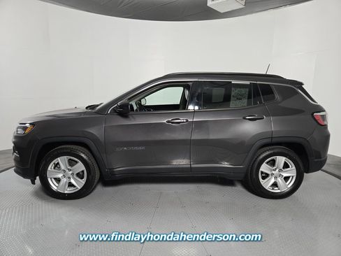 Used 2022 Jeep Compass Latitude w/ Convenience Group image 3