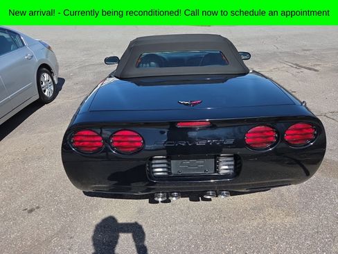 Used 2001 Chevrolet Corvette Convertible w/ Preferred Equipment Group2 image 12