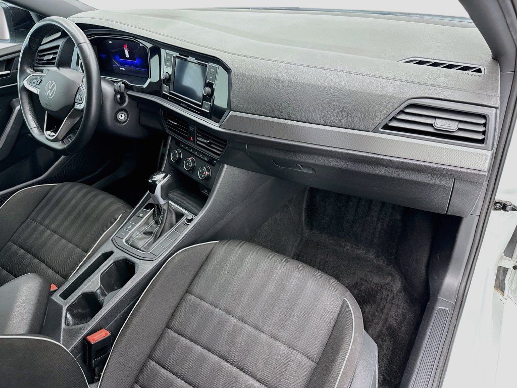 Used 2024 Volkswagen Jetta Sport FWD image 15