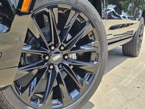 New 2026 Cadillac Escalade Platinum Sport w/ LPO, ONYX Package AWD/4WD image 42