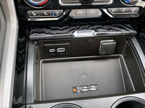 Used 2023 GMC Yukon XL Denali w/ LPO, Floor Liner Package AWD/4WD image 33