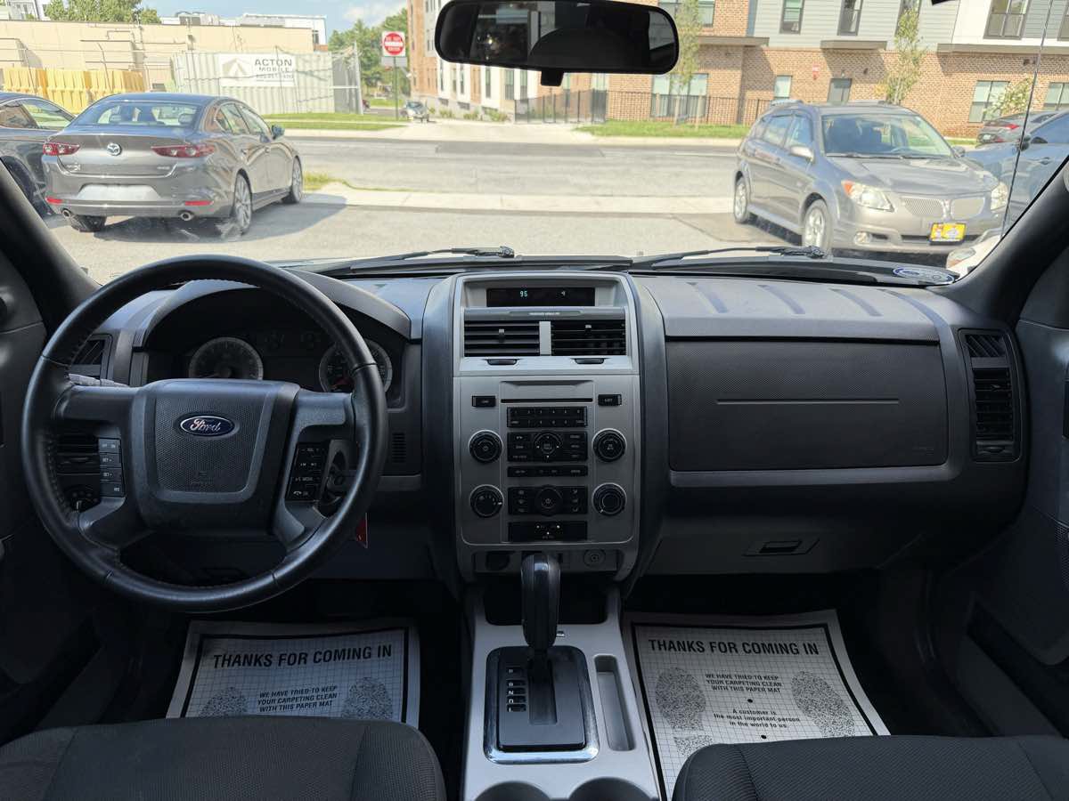 Used 2009 Ford Escape XLT FWD image 13