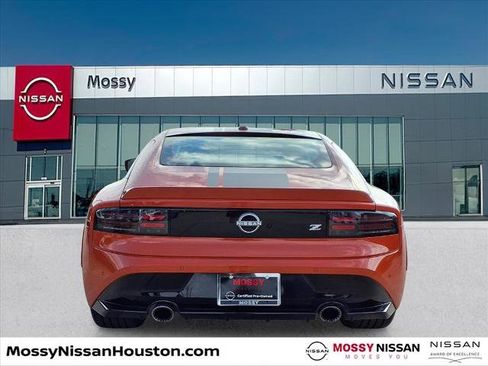 Certified 2024 Nissan Z Performance w/ Heritage Edition image 6