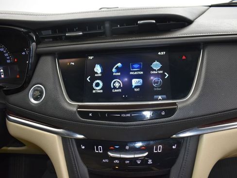 Used 2018 Cadillac XT5 Luxury image 27