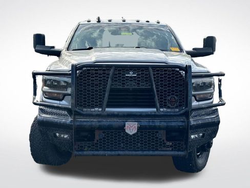 Used 2021 RAM 3500 Laramie w/ Night Edition AWD/4WD image 3