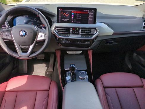 Certified 2023 BMW X4 xDrive30i w/ Premium Package image 15