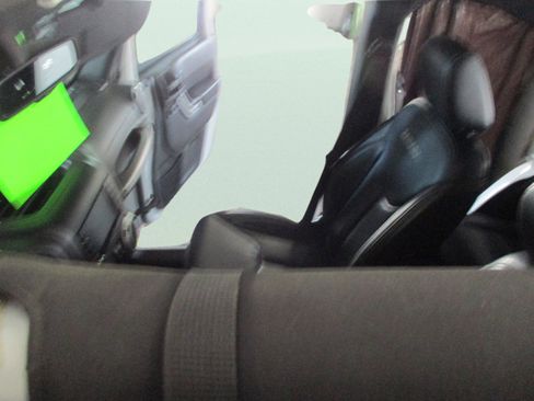 Used 2016 Jeep Wrangler Unlimited Sahara w/ Dual Top Group image 26