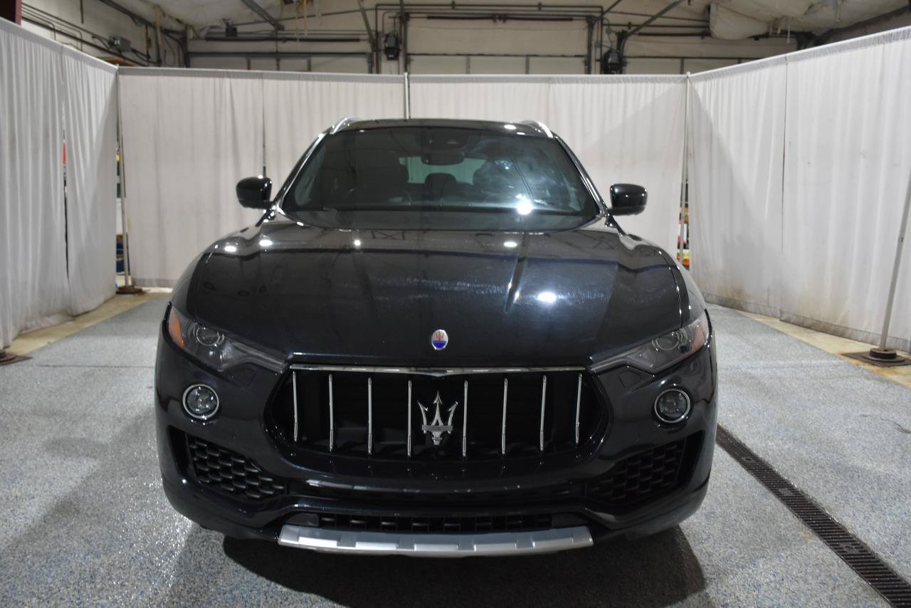 Used 2017 Maserati Levante w/ Luxury Package AWD/4WD image 25