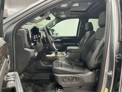 New 2026 GMC Sierra 1500 Elevation w/ Elevation Premium Package AWD/4WD image 14