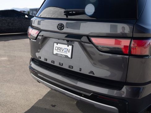 Used 2024 Toyota Sequoia Limited AWD/4WD image 10