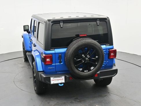 Used 2022 Jeep Wrangler Unlimited Sahara AWD/4WD image 23
