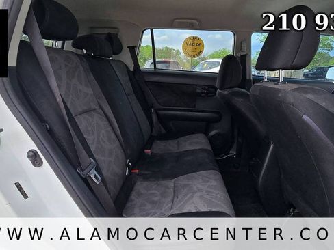 Used 2014 Scion xB FWD image 20