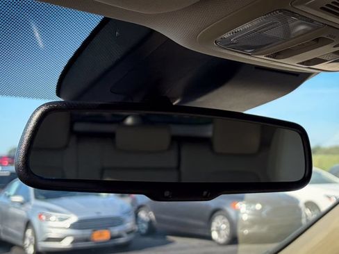 Used 2017 Honda CR-V EX-L image 18