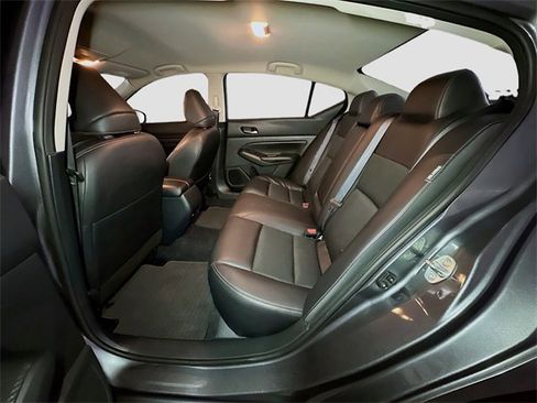 Used 2022 Nissan Altima 2.5 SR image 19