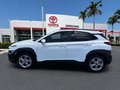 Used 2023 Hyundai Kona SEL w/ Convenience Package FWD image 4