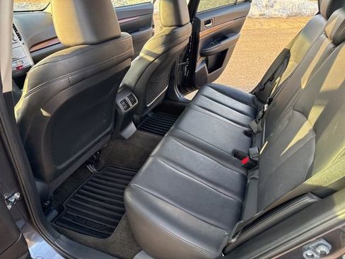 Used 2013 Subaru Outback 2.5i Limited image 17