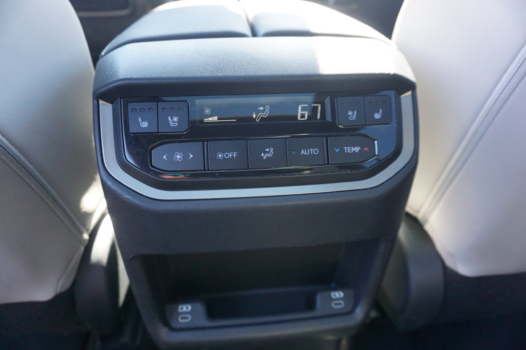 Used 2024 Lexus TX 350 FWD w/ Captains Chair Package image 17