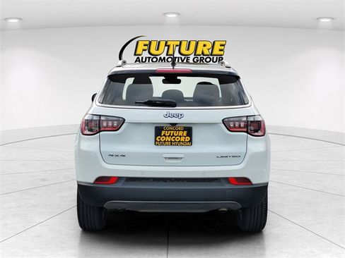 Used 2024 Jeep Compass Limited image 6