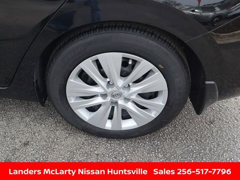 Used 2025 Nissan Sentra S FWD image 12