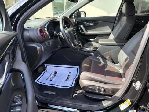 Used 2024 Chevrolet Blazer RS w/ Enhanced Convenience Package FWD image 18