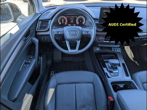 Used 2025 Audi Q5 2.0T Premium w/ Convenience Plus Package image 9