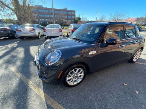 Used 2015 MINI Cooper S image 9