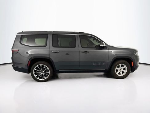 Used 2022 Jeep Wagoneer Series III w/ Premium Group I AWD/4WD image 4