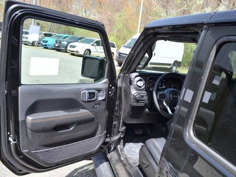 New 2025 Jeep Wrangler Sahara image 12