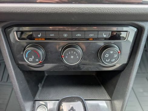 Used 2024 Volkswagen Tiguan S image 11