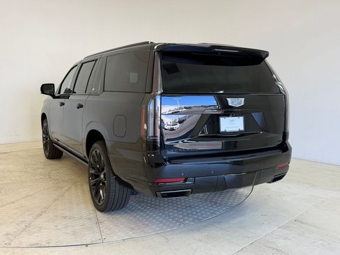 New 2026 Cadillac Escalade ESV Platinum Sport w/ LPO, ONYX Package image 3