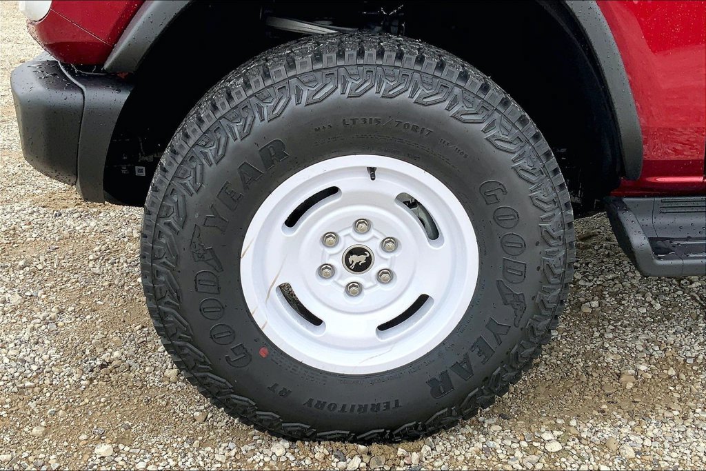 New 2026 Ford Bronco Heritage Edition AWD/4WD image 12