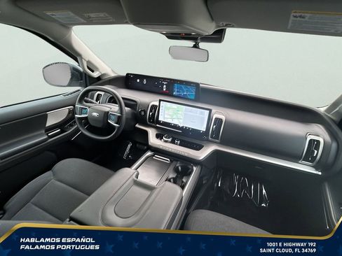 Used 2025 Ford Expedition Max Active AWD/4WD image 38
