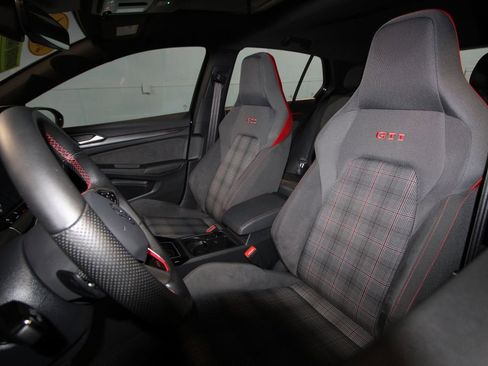Used 2024 Volkswagen GTI SE image 4